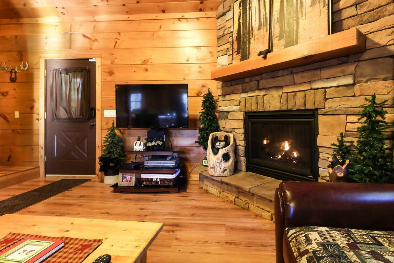 Two Bears Cabin Wear Valley Exterior photo